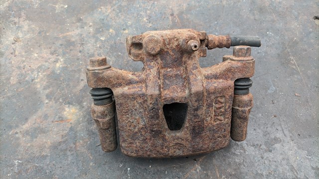 Супорт гальмівний задній правий MN116310 MITSUBISHI