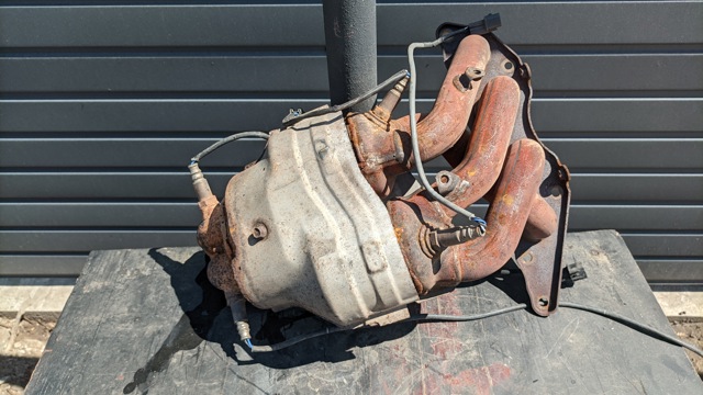 Колектор випускний MN156702 MITSUBISHI