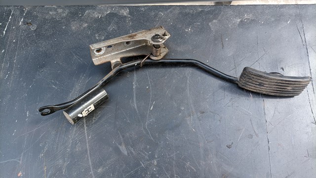 Педаль газу (акселератора) MR510718 MITSUBISHI