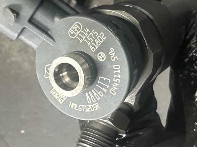 Форсунка інжектора 0445110546 BOSCH