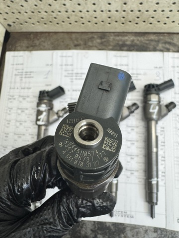 Форсунка інжектора 0445110574 BOSCH