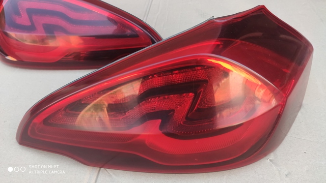 Ліхтар задній правий 42703231 GM