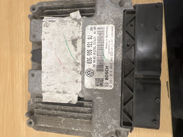 Модуль управління двигуном 03G906021QJ VAG
