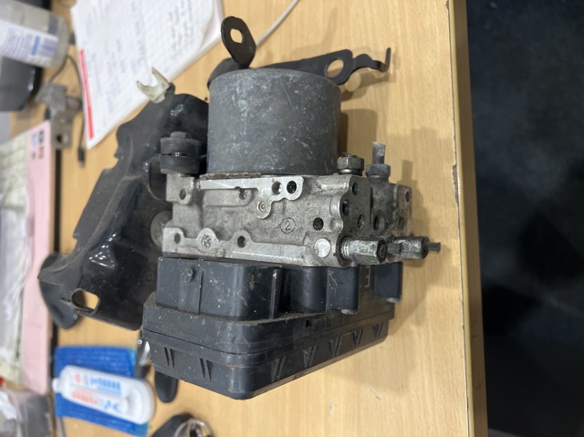 Гідроблок АБС GMM1437A0 MAZDA