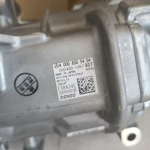 Компресор системи кондиціювання 0008305404 MERCEDES
