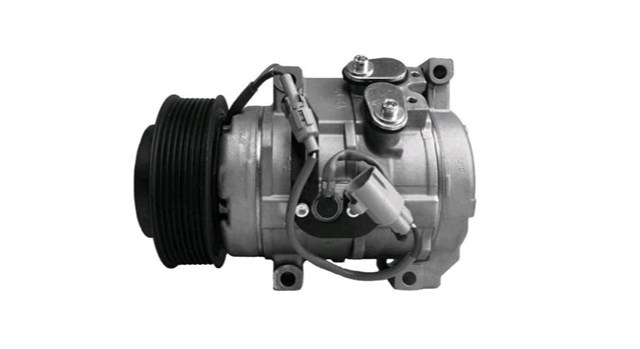 Компресор системи кондиціювання 883200C130 TOYOTA