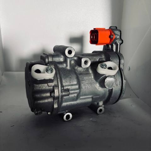 Компресор холодоагенту 926004BC0A NISSAN