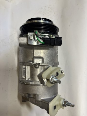 Компресор кондиціонера FR3Z19703M FORD