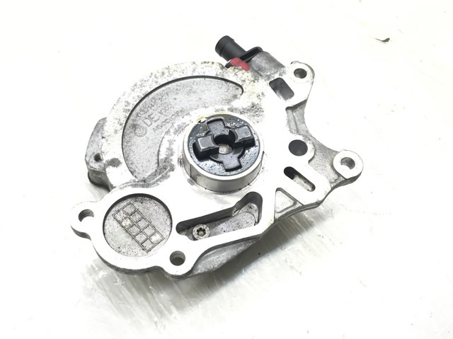 Насос вакуумний 03L145207 VAG