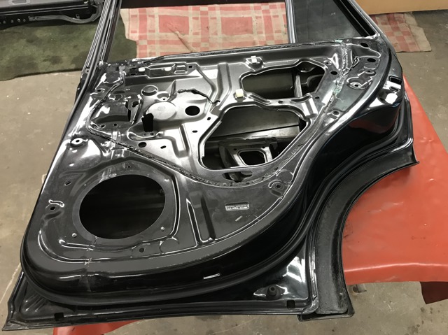 Двері пасажирські задні праві 6700342040 TOYOTA