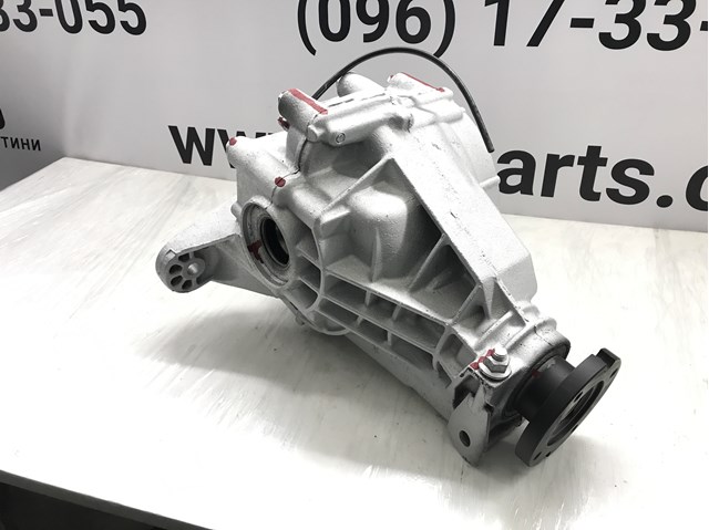 Редуктор середнього моста (головна передача) A1633500414 MERCEDES