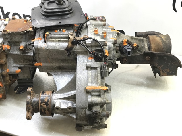 Дільник передач MR528342 MITSUBISHI