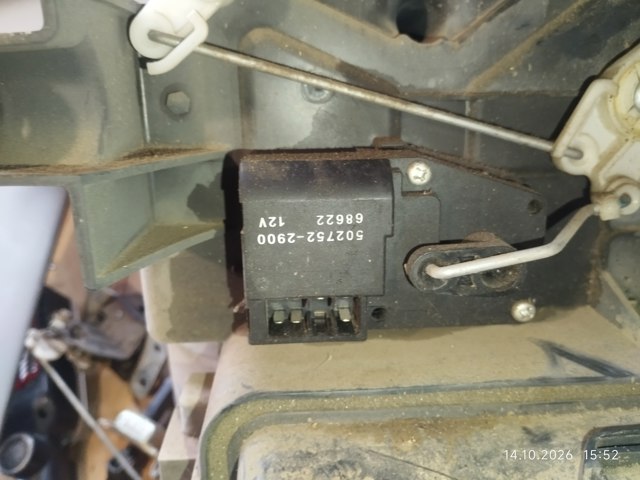 Двигун заслінки рециркуляції повітря 5027522900 MITSUBISHI