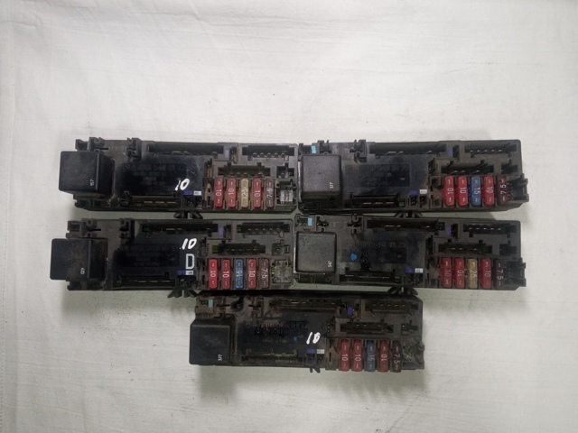 Блок реле A0005400172 MERCEDES