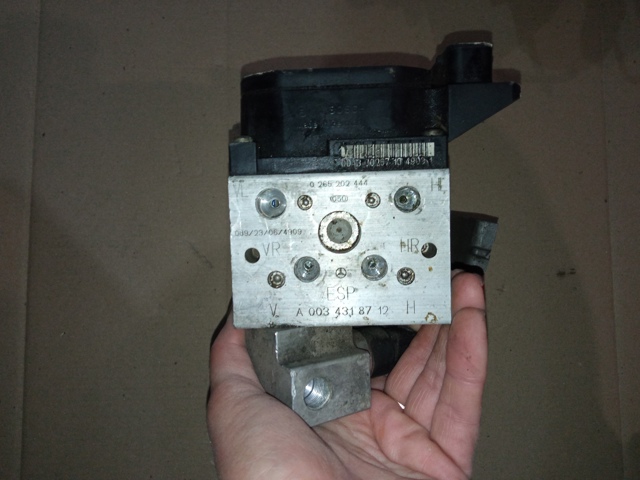 Блок управління АБС (ABS) A0034318712 MERCEDES