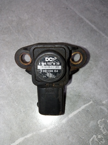 Датчик наддува A0061531628 MERCEDES