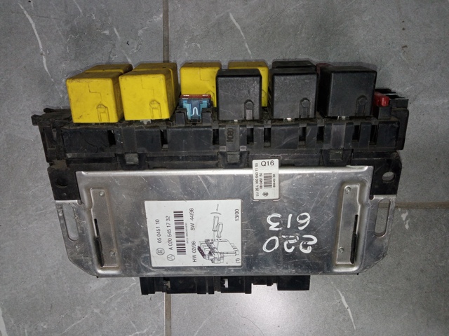Монтажний блок A0205451732 MERCEDES