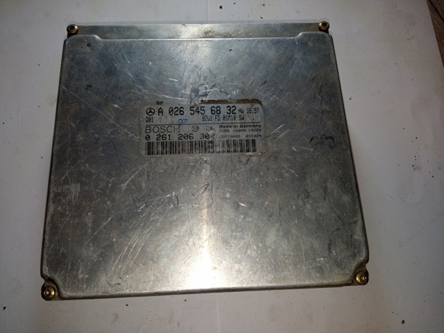 Блок електронного управління A0265456832 MERCEDES