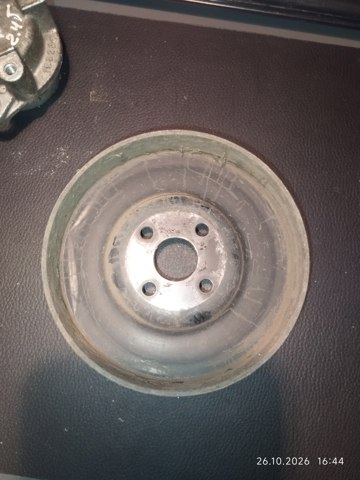 Шків водяного насоса MN149480 MITSUBISHI