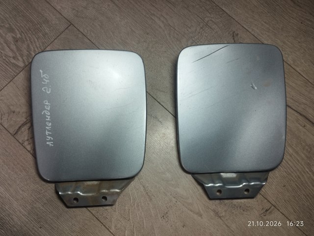Лючок бензобака / паливного бака MR954514 MITSUBISHI