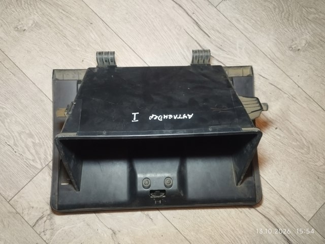 Ящик для документів, кишеня боковини MR975109HA MITSUBISHI