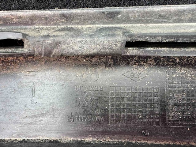 Спойлер переднього бампера 960157533R RENAULT