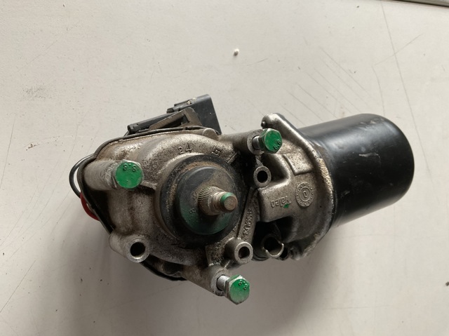 Двигун склоочисника лобового скла (трапеції) 7701049045 RENAULT