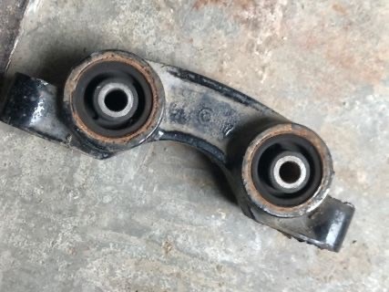 Сайлентблок заднього поздовжнього важеля, задній S123301040 CHERY