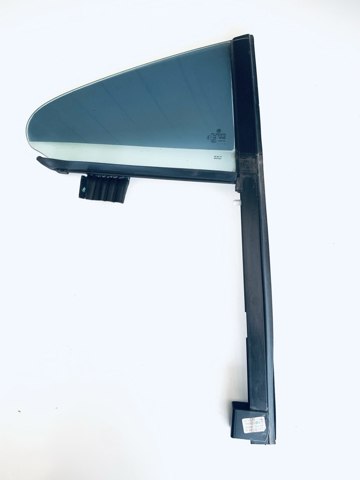 Задня кватирка права 3C8839614H VAG