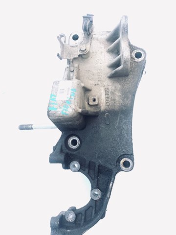 Кронштейн подушки (опори) двигуна, правої 55208369 FIAT