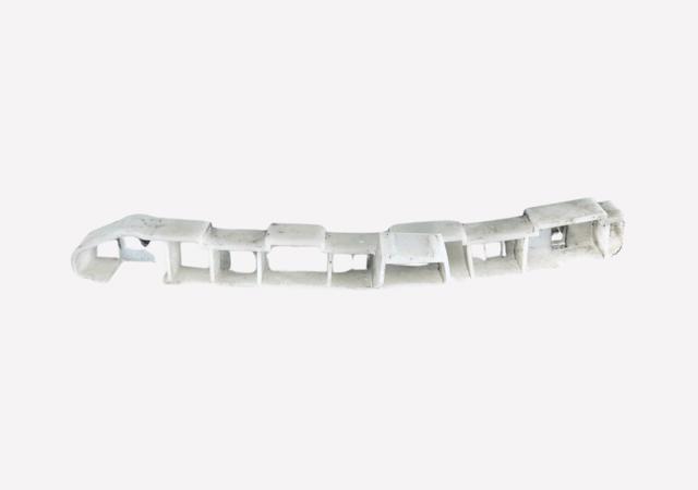 Кронштейн кріплення бампера переднього правий 62222BR00A NISSAN