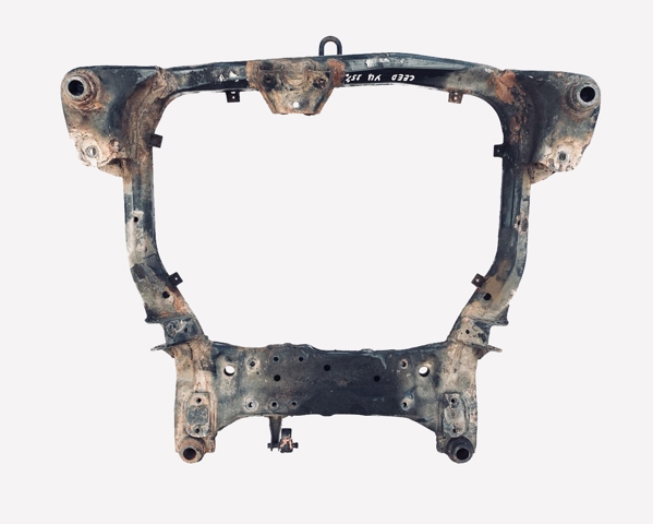 Передня балка 624051H021 HYUNDAI