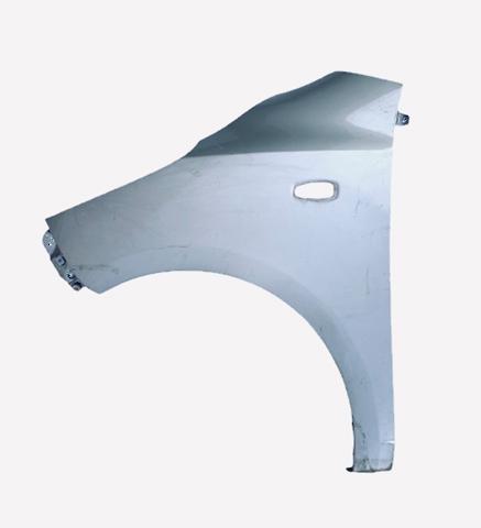Бічна частина передня ліва Хендай Ай 10