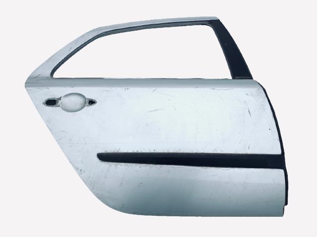 Двері пасажирські задні праві 7751472441 RENAULT