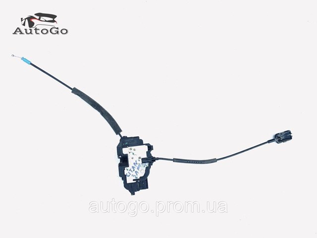 Замки і ручки дверей задка (двоє дверей) 8200497672 MERCEDES
