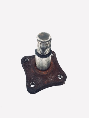 Кулаки поворотні задньої підвіски 8200927687 RENAULT