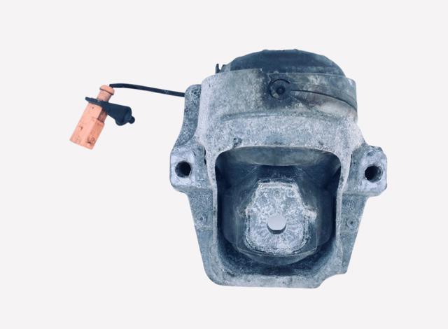 Права подушка двигуна 8R0199381 VAG