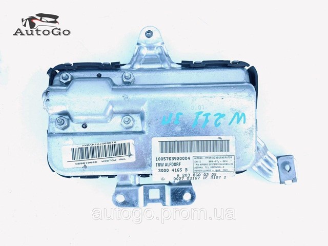 Подушка безпеки (AIRBAG) дверей задніх лівих A2038600205 MERCEDES