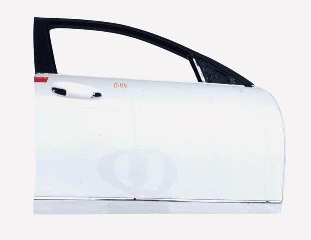 Пасажирські передні двері A2047206000 MERCEDES