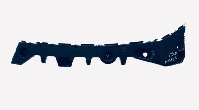 Кронштейн бампера заднього, правий GJR9502H1 MAZDA