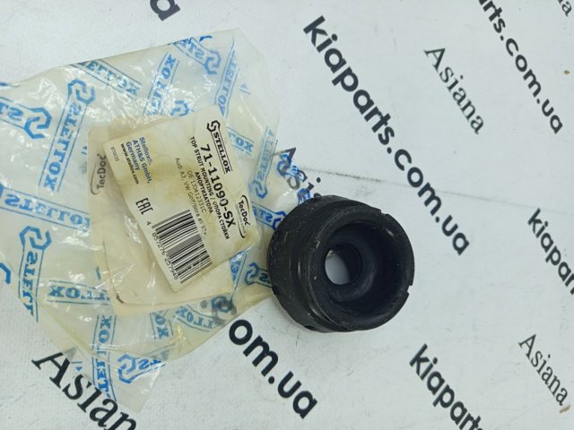 Подушка амортизатора переднього 7111090SX STELLOX