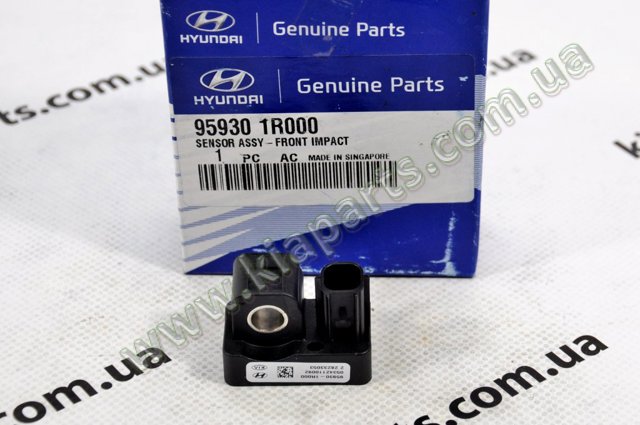 Автомобільне скло 96057846 GM