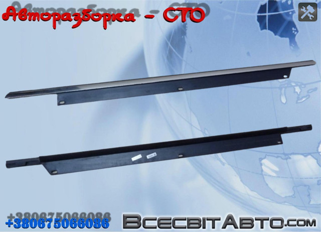 Накладка заднього скла, права 4L0853764A VAG