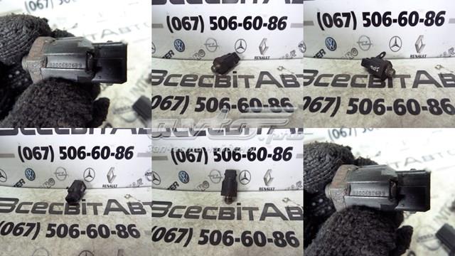 Датчик детонації 8200680689 RENAULT