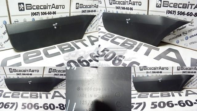 Молдинг заднього правого крила A9066901662 MERCEDES