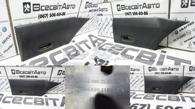 Молдинг заднього лівого крила A9066902582 MERCEDES