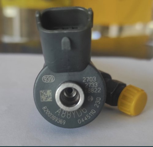 Форсунка паливна 0445110230 BOSCH