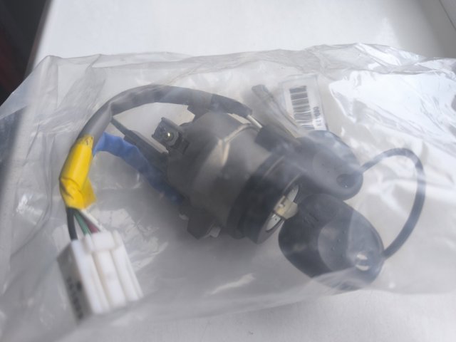 Замок запалювання 819001HA00 HYUNDAI