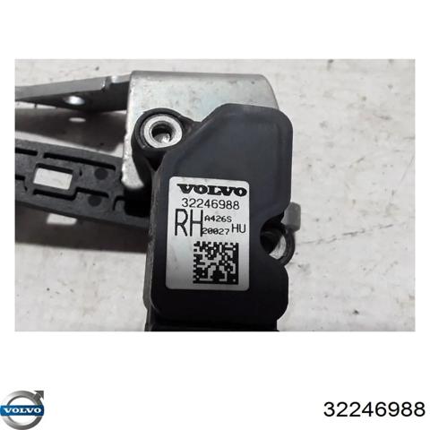 Датчик рівня положення кузова, задній правий 32246988 VOLVO