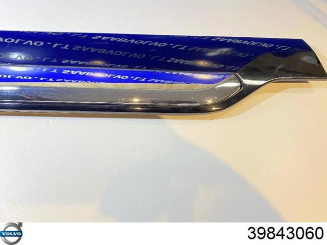 Молдинг задніх правих дверей, нижній 39843060 VOLVO